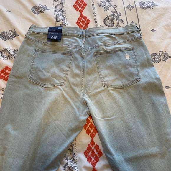 Plus Gap Girlfriend Jeans- NWT - Picture 8 of 8